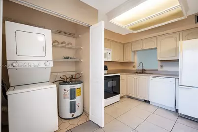 260 NW 76th Ave #404, Margate, FL 33063 - Photo 7