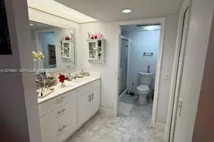 12850 SW 4th Ct, Pembroke Pines, FL 33027 - Photo 15