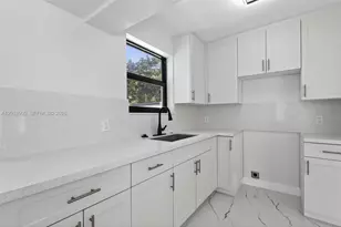 53 NW 68th St, Miami, FL 33150 - Photo 11