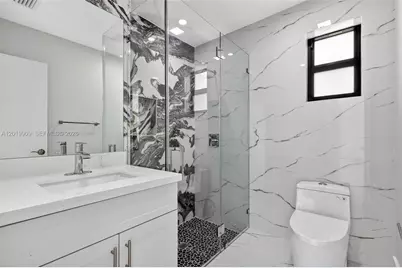 53 NW 68th St, Miami, FL 33150 - Photo 27