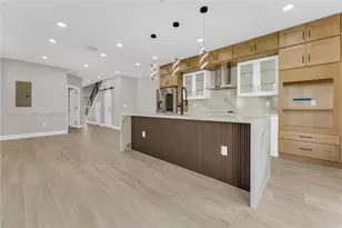 1818 NW 49th St, Miami, FL 33142 - Photo 23