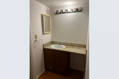 3101 N Country Club Dr #510, Aventura, FL 33180 - Photo 9