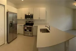2628 SE 19th St, Homestead, FL 33035 - Photo 5