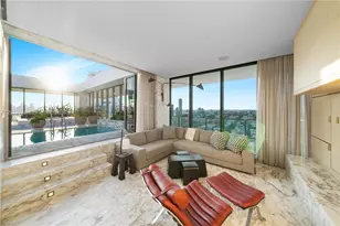800 South Pointe Dr, Miami Beach, FL 33139 - Photo 47