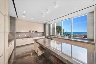 800 South Pointe Dr, Miami Beach, FL 33139 - Photo 25