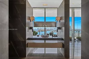 800 South Pointe Dr, Miami Beach, FL 33139 - Photo 59