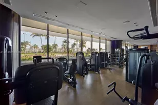 800 South Pointe Dr, Miami Beach, FL 33139 - Photo 79
