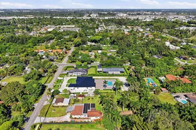 55-57 NE 156th St, Miami, FL 33162 - Photo 11