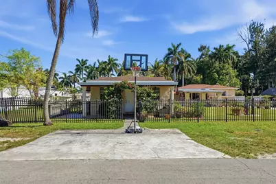 55-57 NE 156th St, Miami, FL 33162 - Photo 21