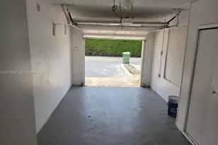 1325 NW 124th Ave, Pembroke Pines, FL 33026 - Photo 25