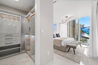 300 Biscayne Blvd Way #1605, Miami, FL 33131 - Photo 19