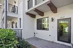 4527 NW 83rd Path, Doral, FL 33166 - Photo 3