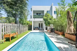 2920 SW 25th Ter, Miami, FL 33133 - Photo 1