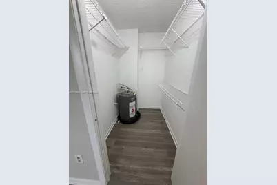 8323 Lake Dr #506, Doral, FL 33166 - Photo 5
