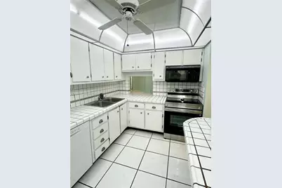 300 Galen Dr #206, Key Biscayne, FL 33149 - Photo 5