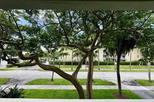 300 Galen Dr, Key Biscayne, FL 33149 - Photo 9