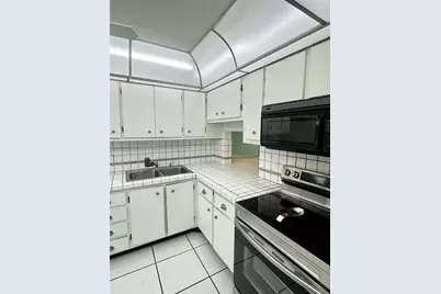 300 Galen Dr #206, Key Biscayne, FL 33149 - Photo 7
