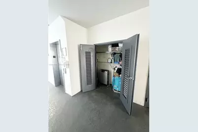 300 Galen Dr #206, Key Biscayne, FL 33149 - Photo 31