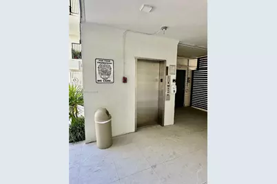 300 Galen Dr #206, Key Biscayne, FL 33149 - Photo 31