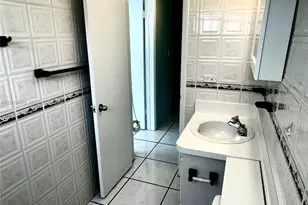 300 Galen Dr, Key Biscayne, FL 33149 - Photo 21