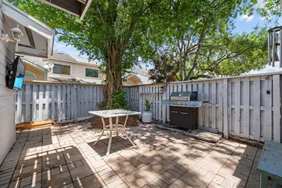 2039 Winners Cir, North Lauderdale, FL 33068 - Photo 11