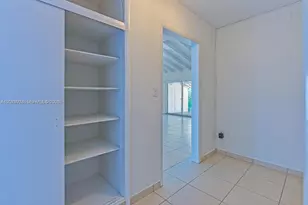 5400 Orduna Dr, Coral Gables, FL 33146 - Photo 7