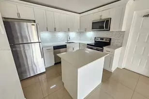 1105 Green Pine Blvd, West Palm Beach, FL 33409 - Photo 3