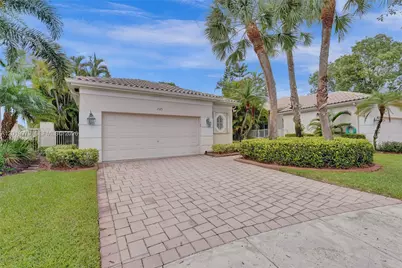 2525 Bay Pointe Ct, Weston, FL 33327 - Photo 1