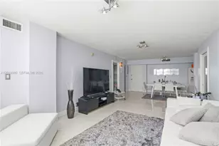7135 Collins Ave, Miami Beach, FL 33141 - Photo 11