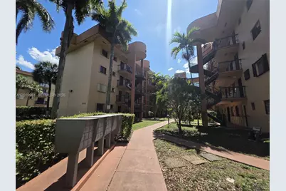 5500 W 21st Ct #306, Hialeah, FL 33016 - Photo 3