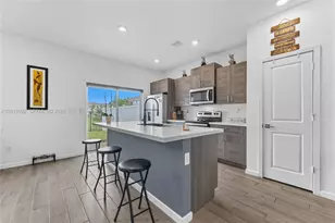 805 SE 18th St, Homestead, FL 33034 - Photo 7