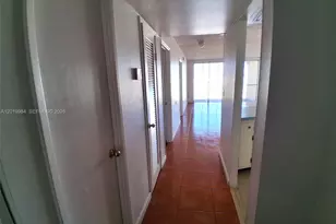 1770 NE 191st St, Miami, FL 33179 - Photo 17