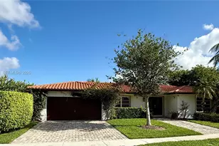 16641 Royal Poinciana Dr, Weston, FL 33326 - Photo 3