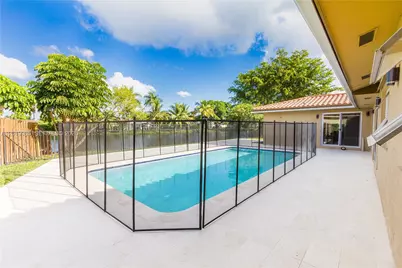 16641 Royal Poinciana Dr, Weston, FL 33326 - Photo 3