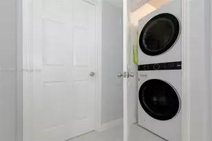1201 S Ocean Dr, Hollywood, FL 33019 - Photo 27