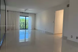 6855 Edgewater Dr, Coral Gables, FL 33133 - Photo 7