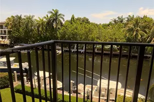 6855 Edgewater Dr, Coral Gables, FL 33133 - Photo 23