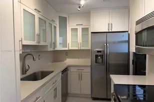 6855 Edgewater Dr, Coral Gables, FL 33133 - Photo 9
