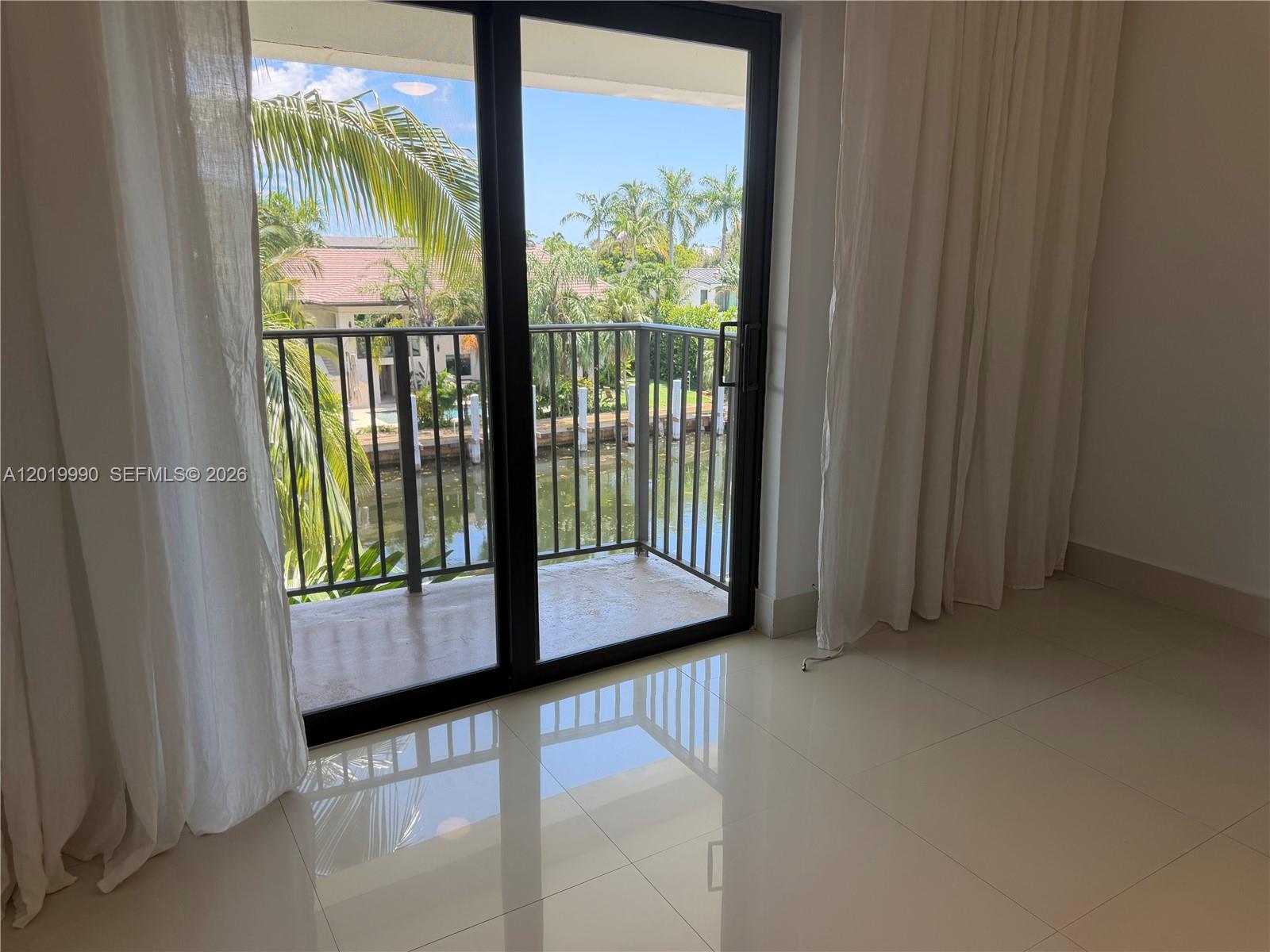 6855 Edgewater Dr #3DN - 6855 Edgewater Dr #3DN, Coral Gables, FL 33133 Luxury Property | Jose Angel Pina