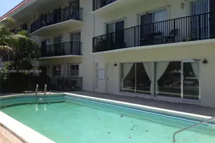 6855 Edgewater Dr, Coral Gables, FL 33133 - Photo 17