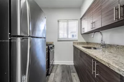 7911 Abbott Ave #9, Miami Beach, FL 33141 - Photo 7
