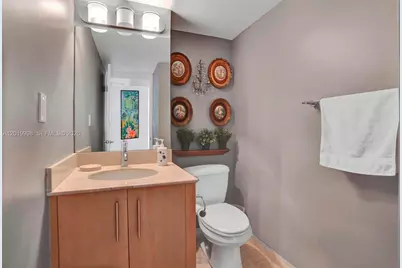 10275 Collins Ave #829, Bal Harbour, FL 33154 - Photo 11