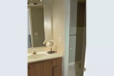 9111C SW 20th St, Davie, FL 33324 - Photo 33