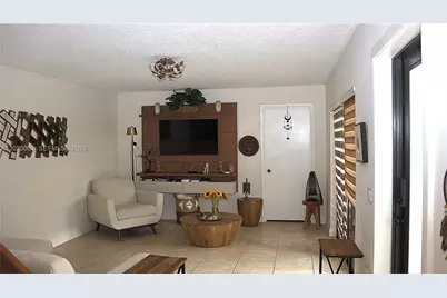 9111C SW 20th St, Davie, FL 33324 - Photo 3