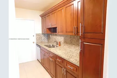 5401 Collins Ave #1213, Miami Beach, FL 33140 - Photo 19