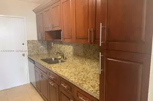 5401 Collins Ave, Miami Beach, FL 33140 - Photo 23