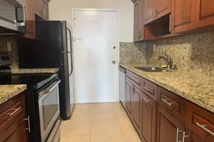 5401 Collins Ave, Miami Beach, FL 33140 - Photo 21
