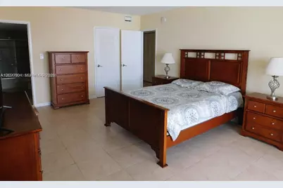 5401 Collins Ave #1213, Miami Beach, FL 33140 - Photo 27
