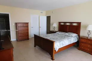 5401 Collins Ave, Miami Beach, FL 33140 - Photo 27