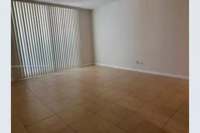5401 Collins Ave #1213, Miami Beach, FL 33140 - Photo 27
